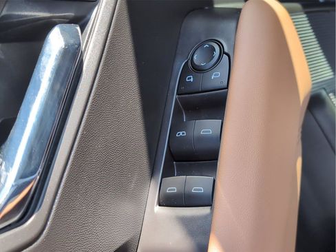 Used 2026 GMC Canyon AT4 w/ Technology Plus Package image 12