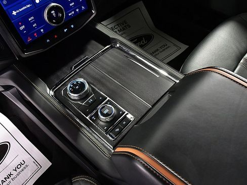 Used 2024 Ford Expedition Max Platinum image 22