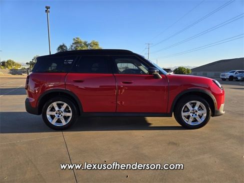 Used 2025 MINI Cooper Countryman S w/ Comfort Package Max image 7
