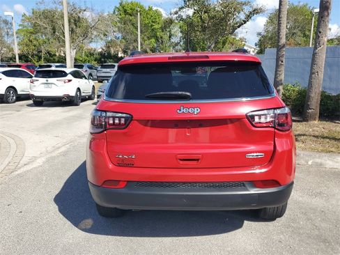 Used 2023 Jeep Compass Latitude image 6