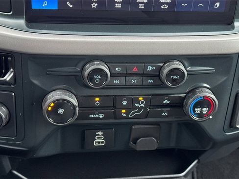 Used 2025 Ford F150 XLT image 26