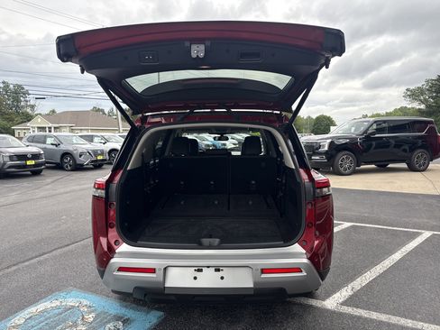 Used 2022 Nissan Pathfinder SL image 7