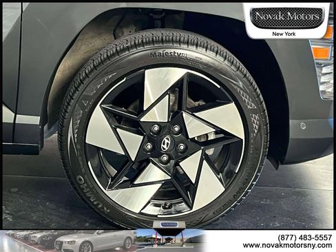 Used 2025 Hyundai Kona Limited image 9