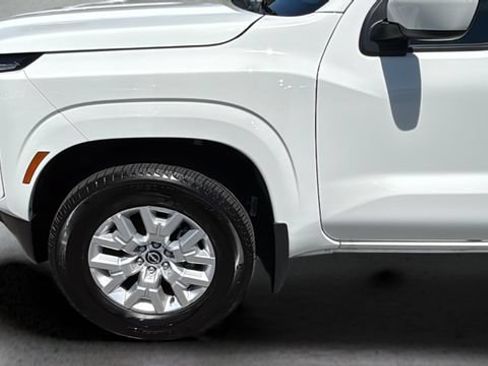 Used 2024 Nissan Frontier SV w/ SV Convenience Package RWD image 33