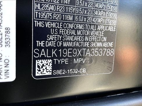 New 2026 Land Rover Range Rover Autobiography image 7