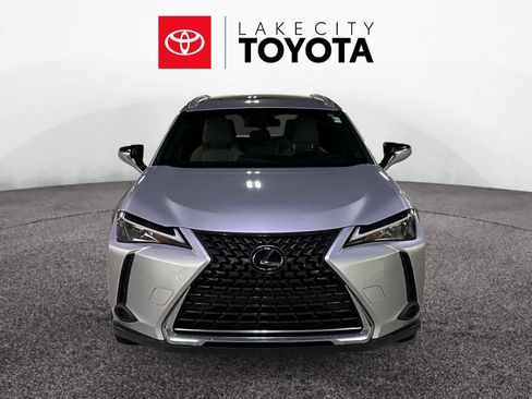 Used 2019 Lexus UX 200 w/ Accessory Package 2 image 12