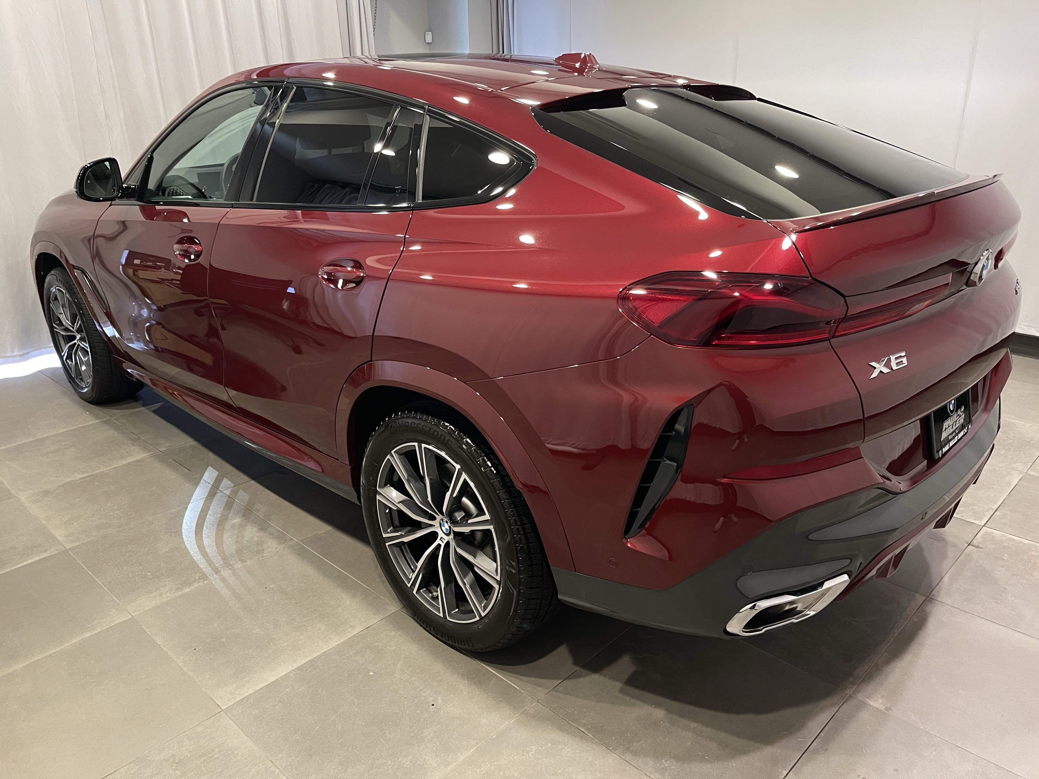 Used 2027 BMW X6 xDrive40i AWD/4WD image 4