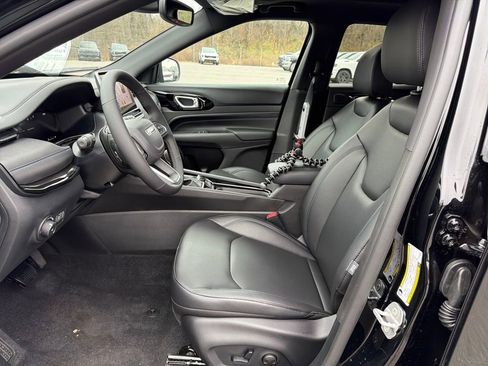 New 2026 Jeep Compass Limited w/ Sun, Sound & Navigation Group image 9
