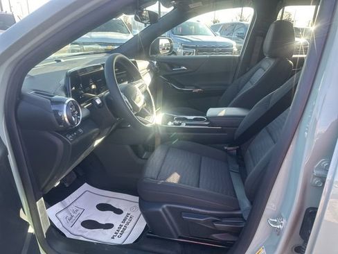 New 2026 Chevrolet Equinox LT image 16