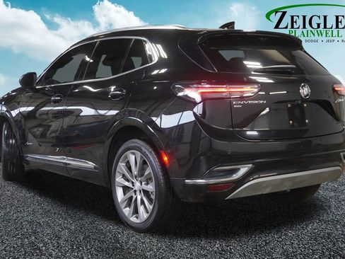 Used 2021 Buick Envision Avenir w/ Technology Package II image 2