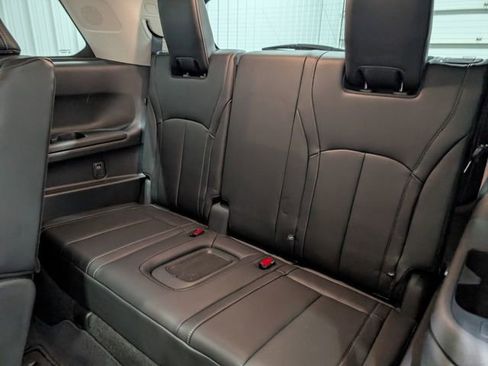 Used 2025 INFINITI QX60 Pure image 11