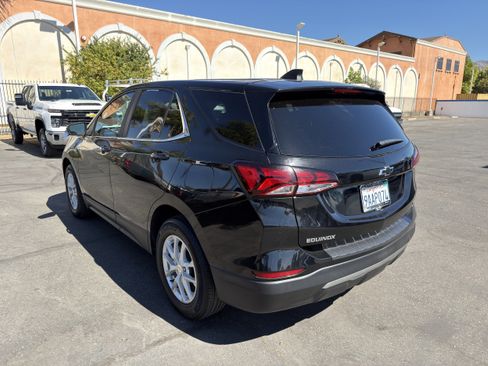 Used 2022 Chevrolet Equinox LT w/ LPO, Cargo Package FWD image 6