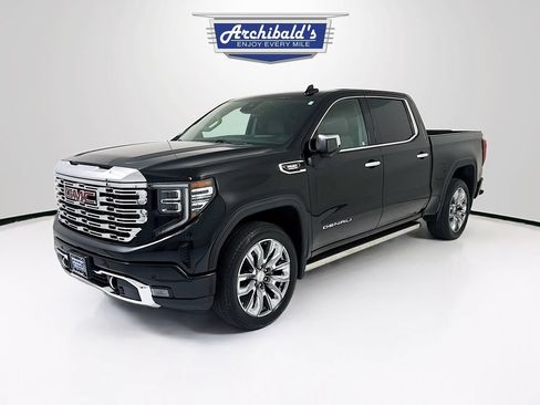 Used 2024 GMC Sierra 1500 Denali AWD/4WD image 3