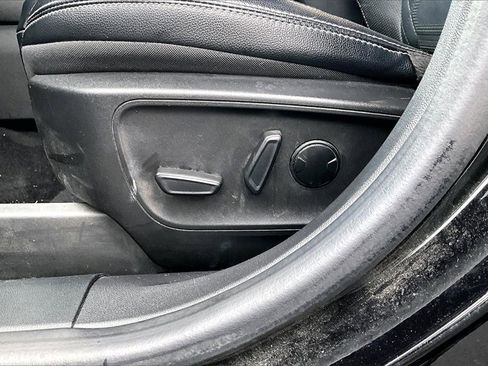 Used 2023 Ford Escape Platinum w/ Premium Technology Package image 38