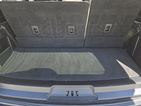 Used 2021 Ford Expedition Platinum image 31