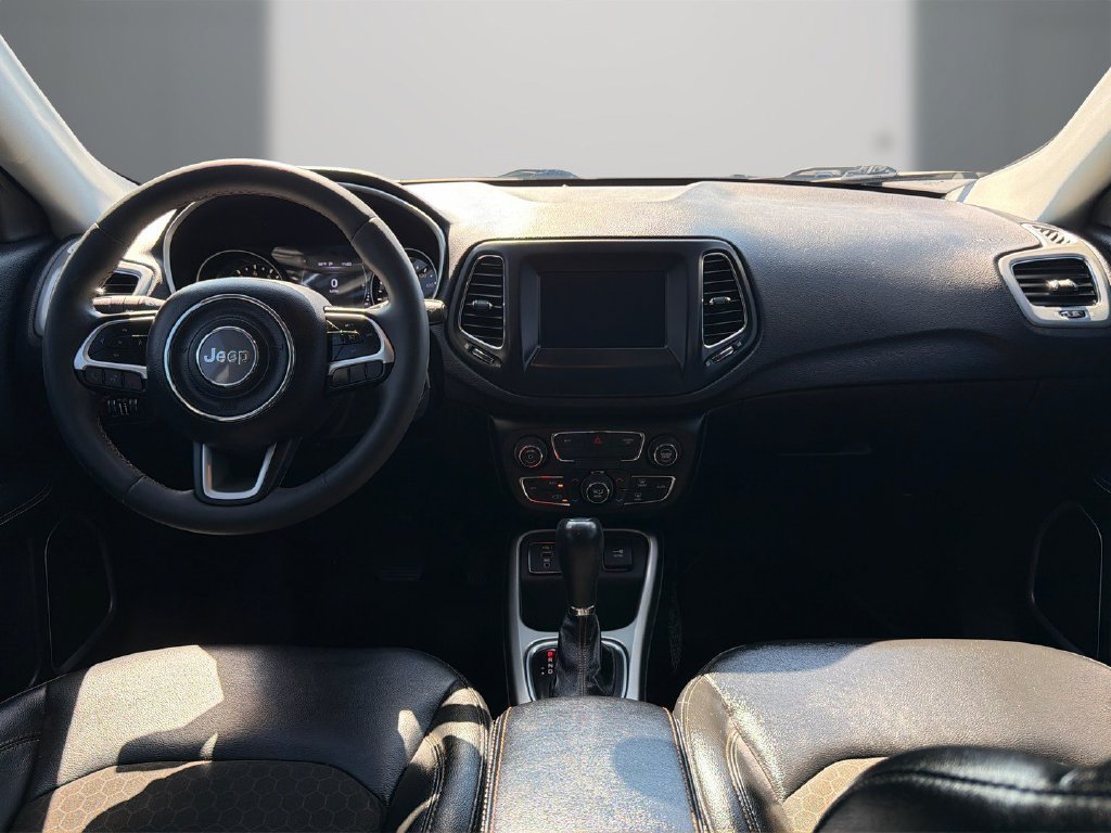 Used 2021 Jeep Compass Latitude FWD image 17