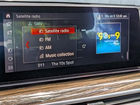 Used 2019 BMW 530i xDrive w/ Convenience Package image 9