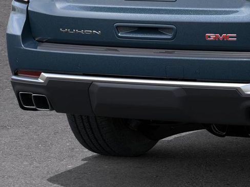 Used 2026 GMC Yukon Denali AWD/4WD image 14