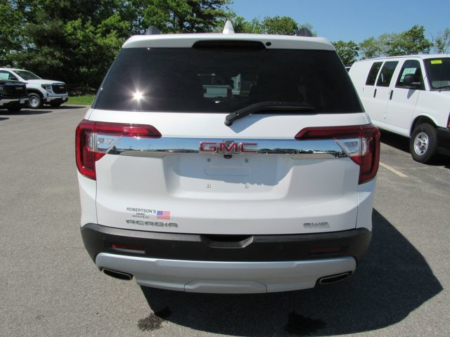 Certified 2023 GMC Acadia SLT w/ Preferred Package AWD/4WD image 4