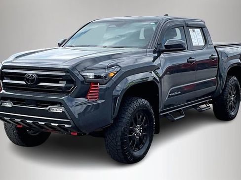 Used 2024 Toyota Tacoma SR5 image 2