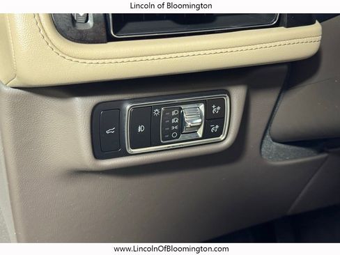 Certified 2023 Lincoln Aviator Reserve w/ Equipment Group 201A image 25