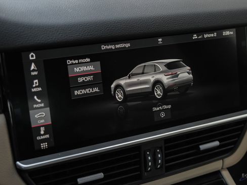 Used 2019 Porsche Cayenne AWD/4WD image 50