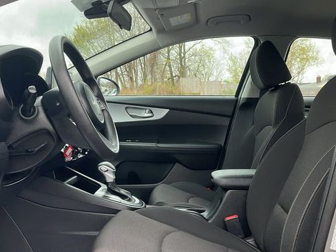 Used 2023 Kia Forte LXS FWD image 10
