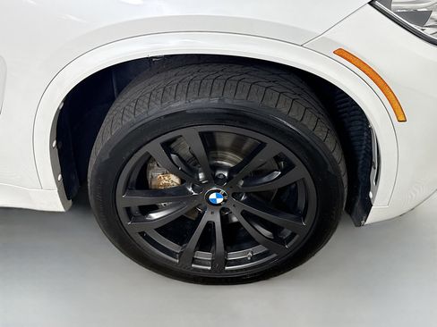 Used 2017 BMW X5 xDrive50i image 32