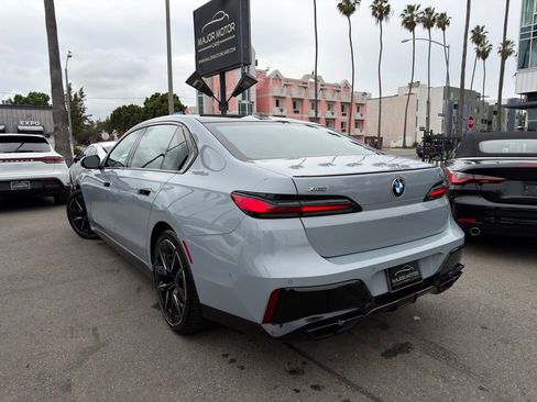 Used 2023 BMW 760i xDrive w/ Executive Package image 11