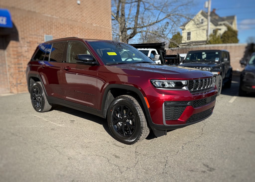 New 2026 Jeep Grand Cherokee Altitude AWD/4WD image 3