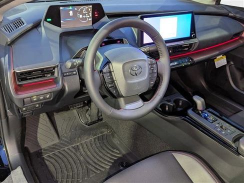New 2026 Toyota Prius Plug-In Hybrid FWD image 3