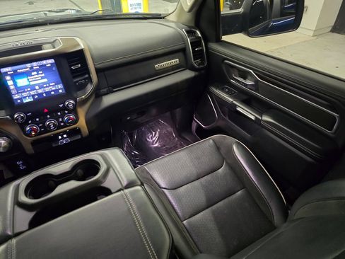 Used 2022 RAM 1500 Laramie AWD/4WD image 48