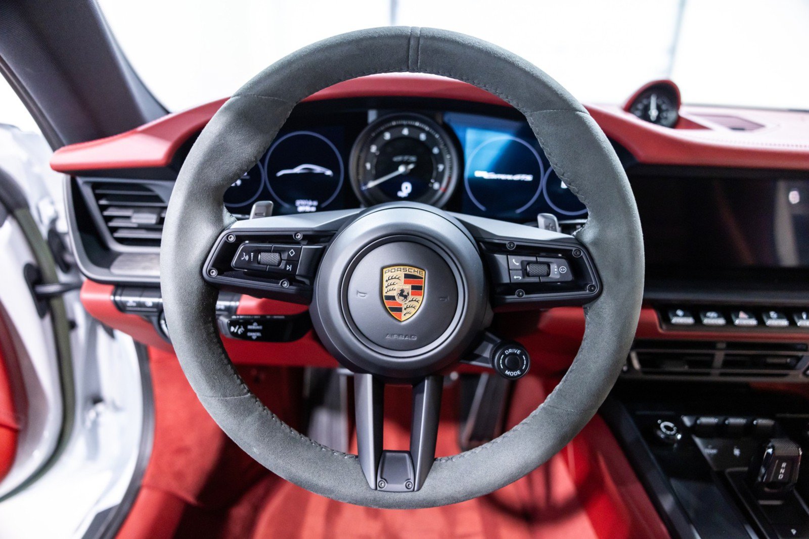 Used 2023 Porsche 911 Carrera GTS w/ Premium Package RWD image 39