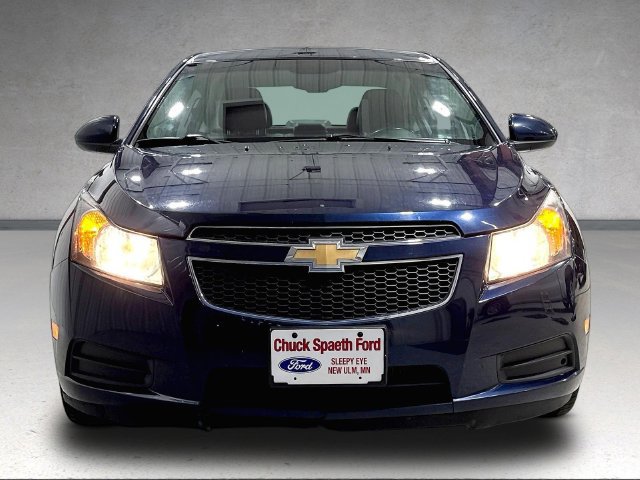 Used 2011 Chevrolet Cruze LTZ FWD image 3