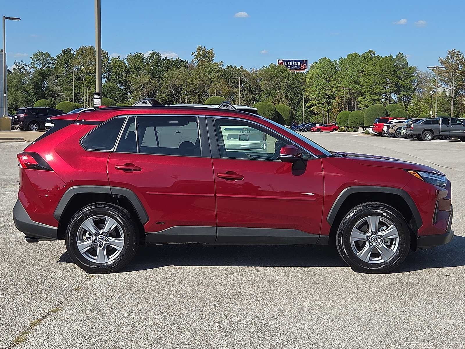 Used 2025 Toyota RAV4 XLE w/ Convenience Package AWD/4WD image 6