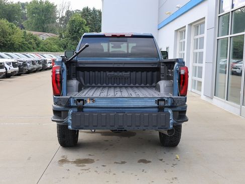 New 2025 GMC Sierra 2500 Denali w/ Denali Reserve Package image 36