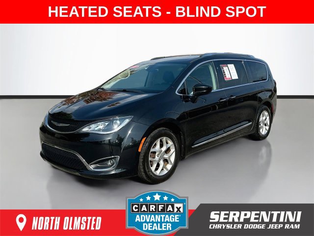 Used 2018 Chrysler Pacifica Touring-L w/ Tire & Wheel Group FWD image 1