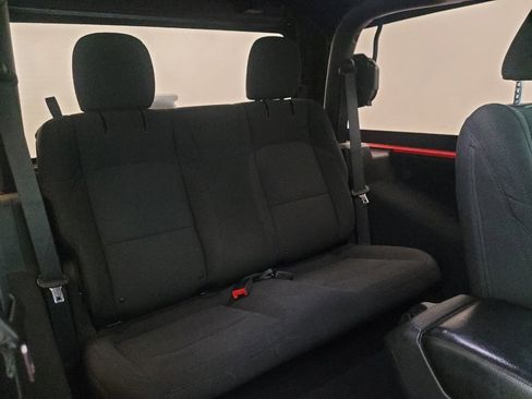 Used 2018 Jeep Wrangler Sport AWD/4WD image 21