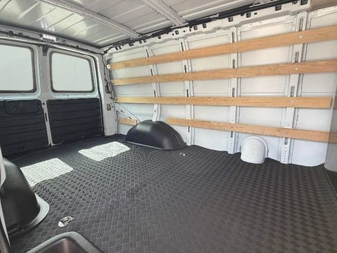 Used 2025 Chevrolet Express 2500 w/ Driver Convenience Package RWD image 28