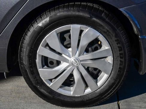 Used 2020 Nissan Versa S image 12