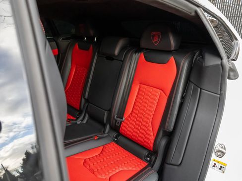 Used 2022 Lamborghini Urus image 55