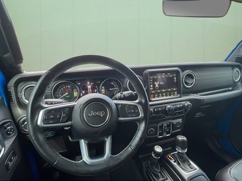 Used 2021 Jeep Wrangler Unlimited Sahara w/ Dual Top Group image 24