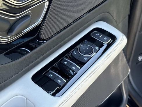 New 2026 Lincoln Aviator AWD image 23