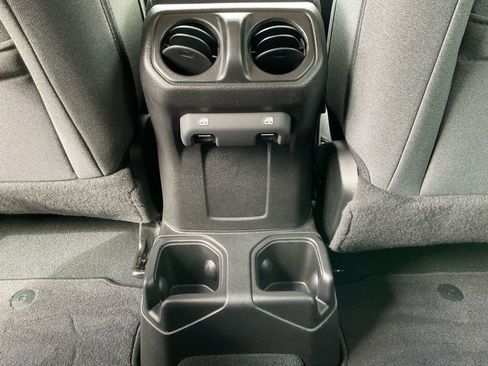 Used 2024 Jeep Wrangler Sport S image 22