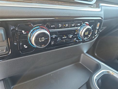 New 2026 GMC Sierra 1500 Elevation w/ Elevation Premium Package image 24