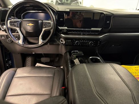 Used 2023 Chevrolet Silverado 1500 LTZ w/ LTZ Convenience Package II AWD/4WD image 13