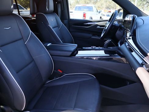 Used 2024 Cadillac Escalade Sport image 32