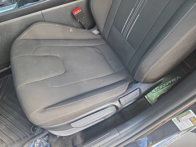 Used 2024 Hyundai Elantra SEL w/ Convenience Package FWD image 30