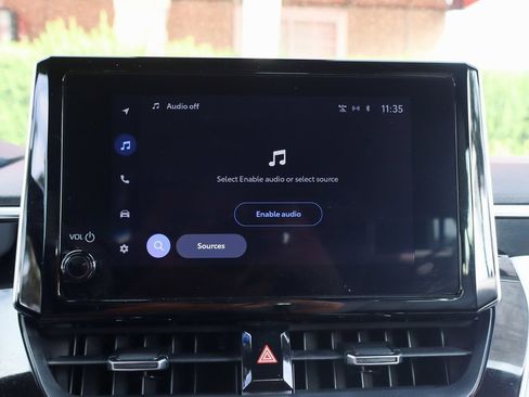 Used 2025 Toyota Corolla SE image 27