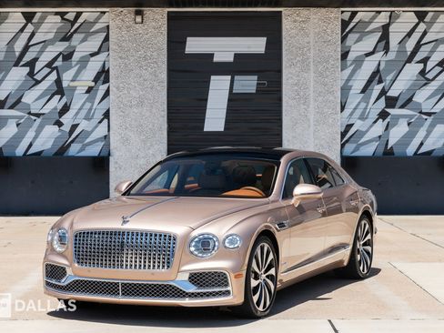 Used 2022 Bentley Flying Spur W12 image 6
